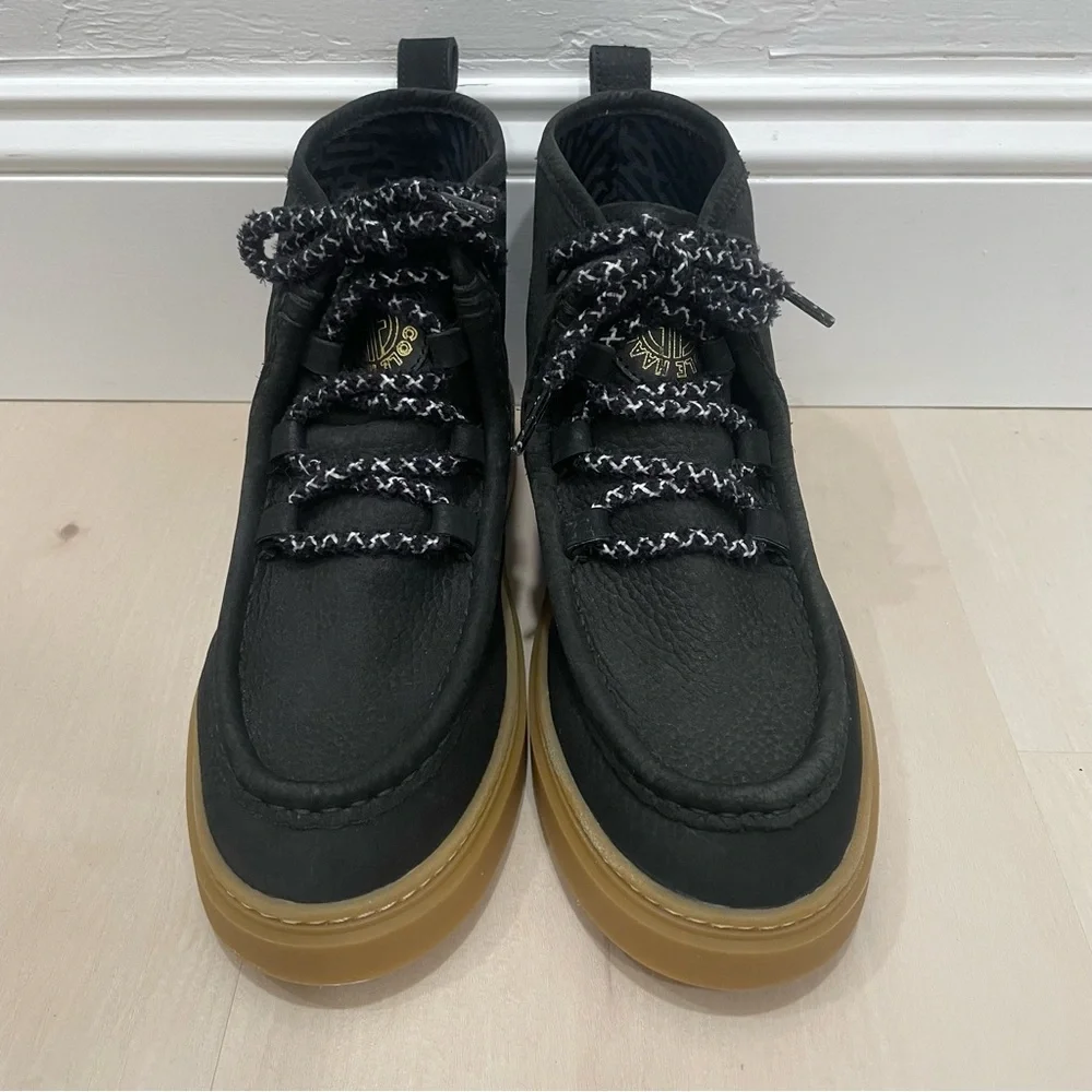 Cole Haan Women's 7.5 B All Day Summit Chukka Bootie Black Boots